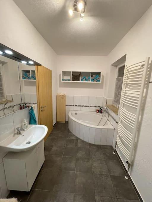Eicstay - Ferienhaus Fuer Monteure Und Familie Leinefelde-Worbis Bagian luar foto